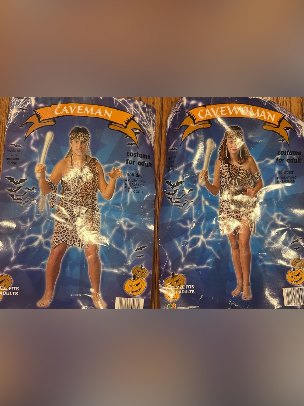 Couples Costumes: Caveman & Cavewoman